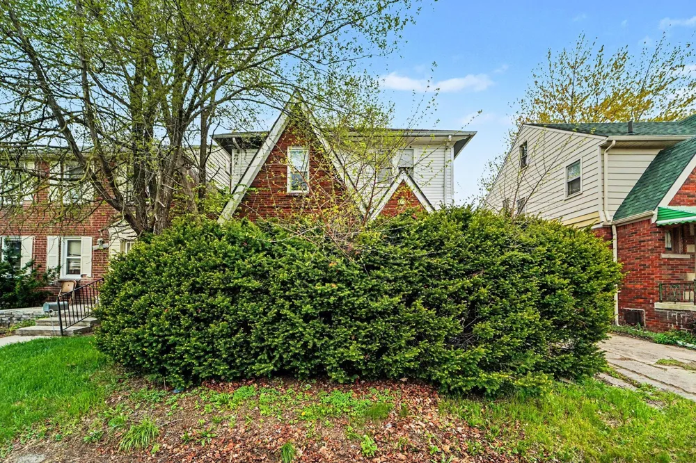 16247 Washburn Street Detroit, MI 48221