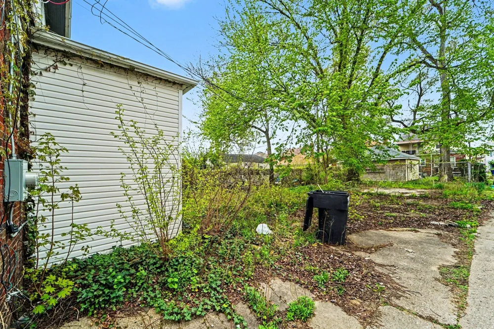 16247 Washburn Street Detroit, MI 48221