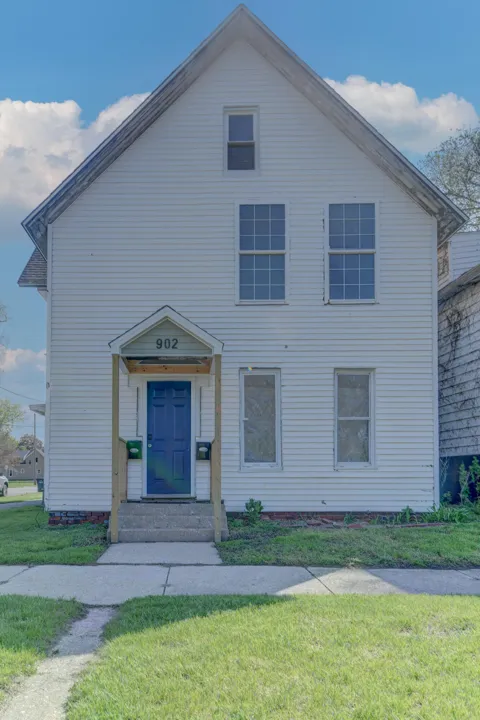 902 Kentucky Street