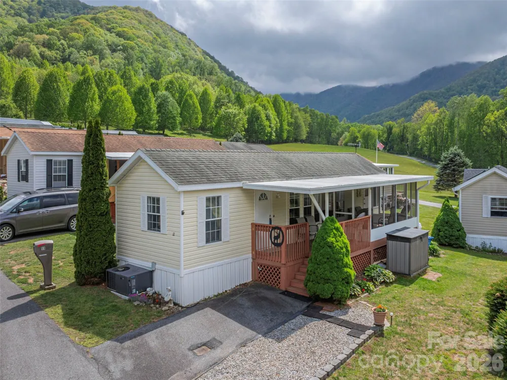 11 Valentine Drive Maggie Valley, NC 28751