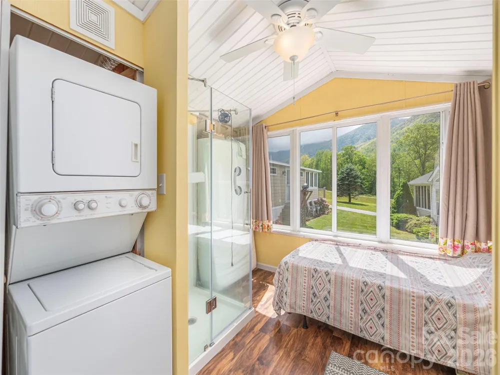 11 Valentine Drive Maggie Valley, NC 28751