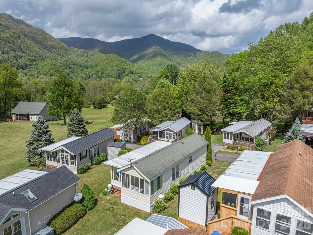 11 Valentine Drive Maggie Valley, NC 28751