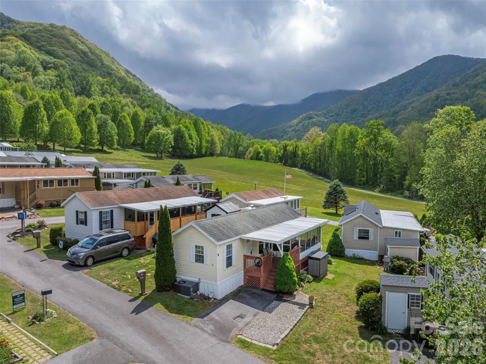 11 Valentine Drive Maggie Valley, NC 28751