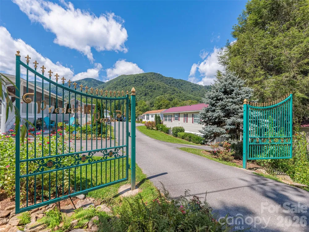 11 Valentine Drive Maggie Valley, NC 28751