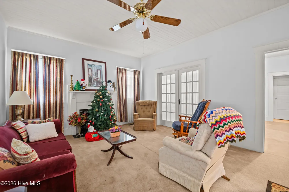 203 E Clinton Street Roseboro, NC 28382
