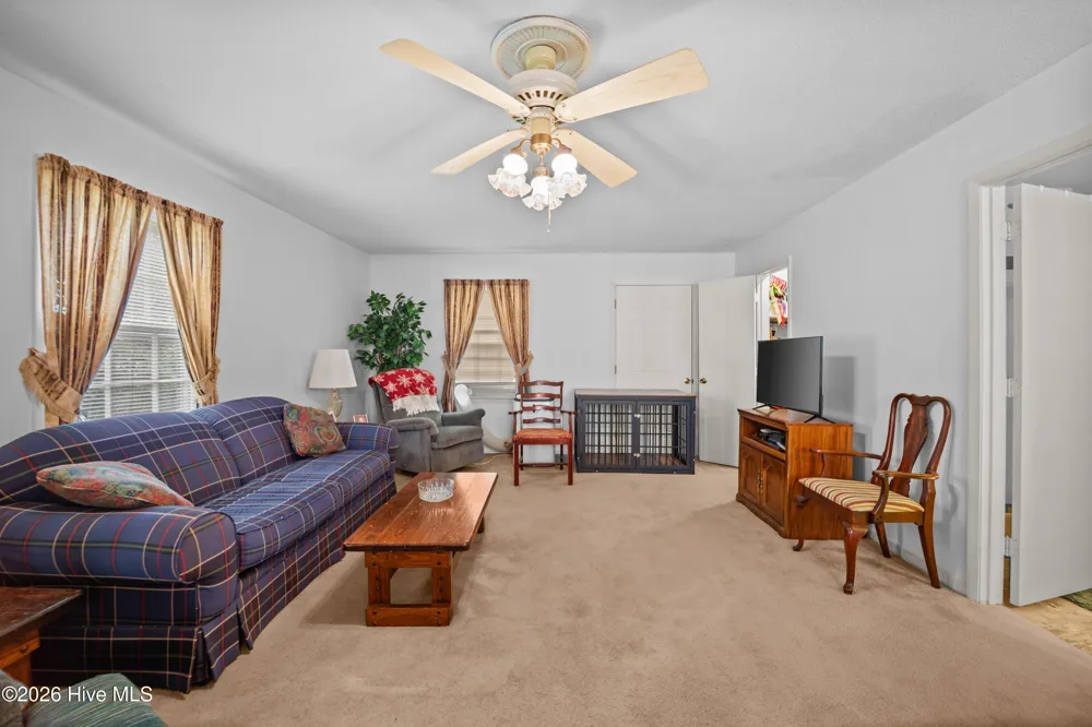 203 E Clinton Street Roseboro, NC 28382