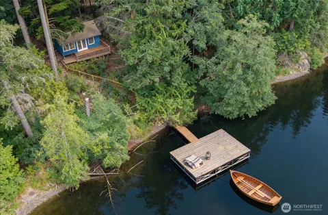 4945 Lakeside Drive