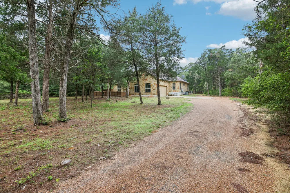 267 Corral Road Smithville, TX 78957