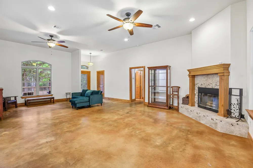 267 Corral Road Smithville, TX 78957