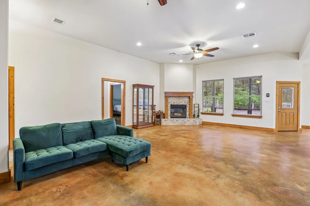 267 Corral Road Smithville, TX 78957