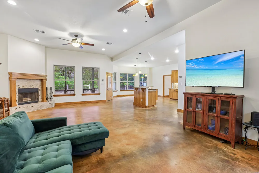 267 Corral Road Smithville, TX 78957