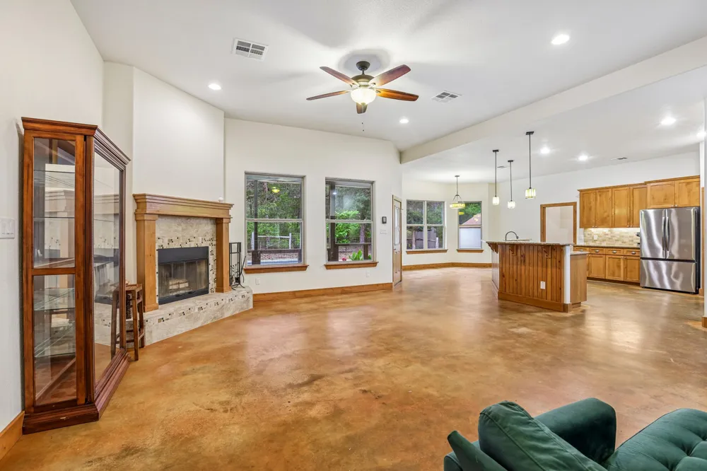 267 Corral Road Smithville, TX 78957