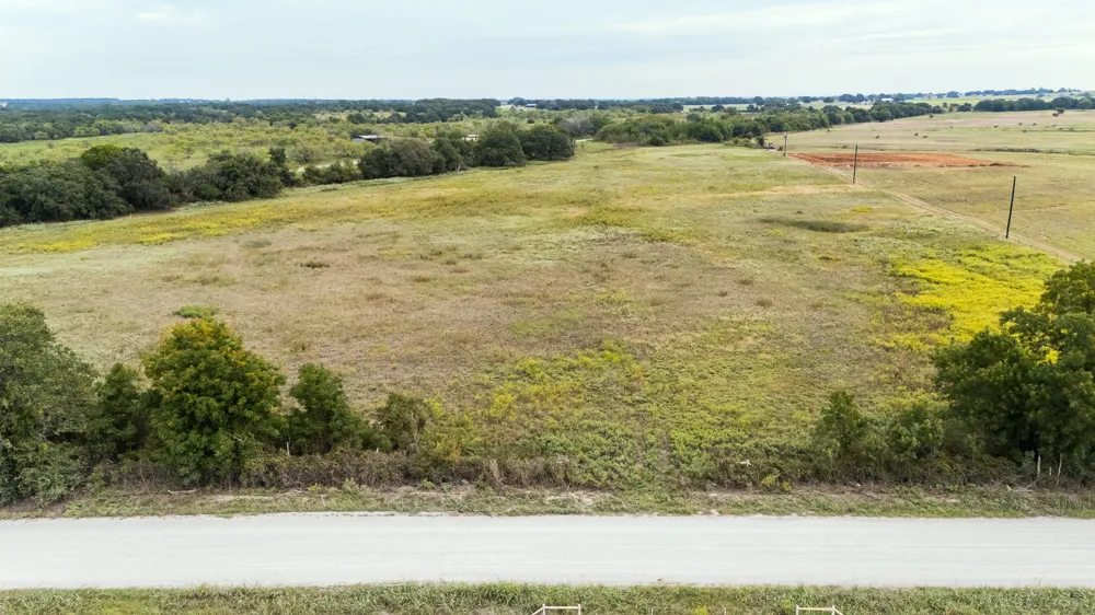 159 Lake Valley Road Sunset, TX 76270