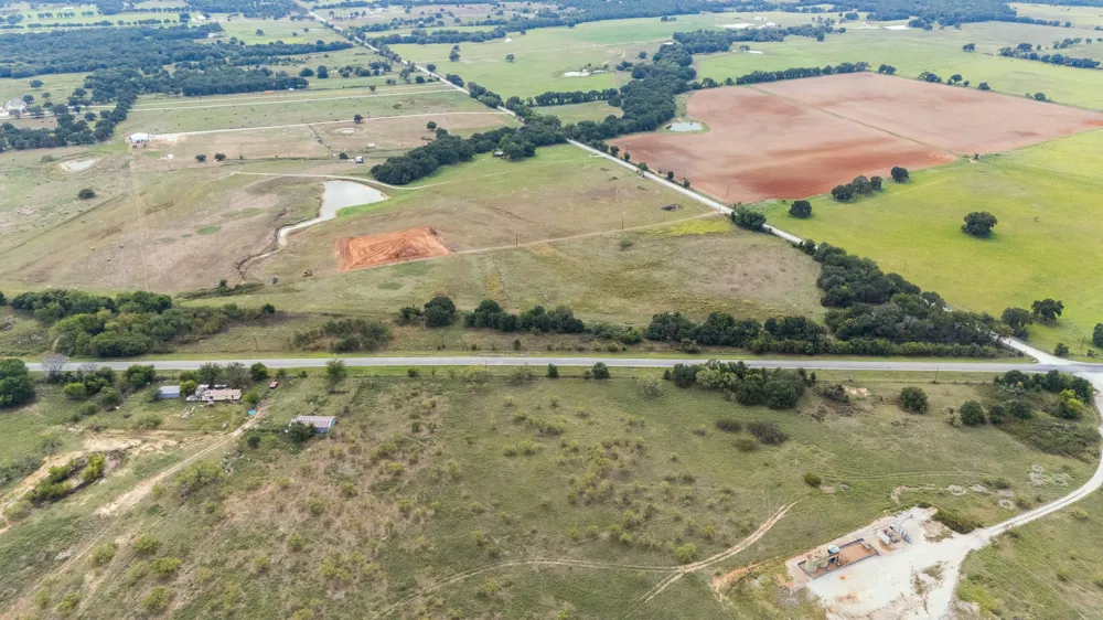 159 Lake Valley Road Sunset, TX 76270