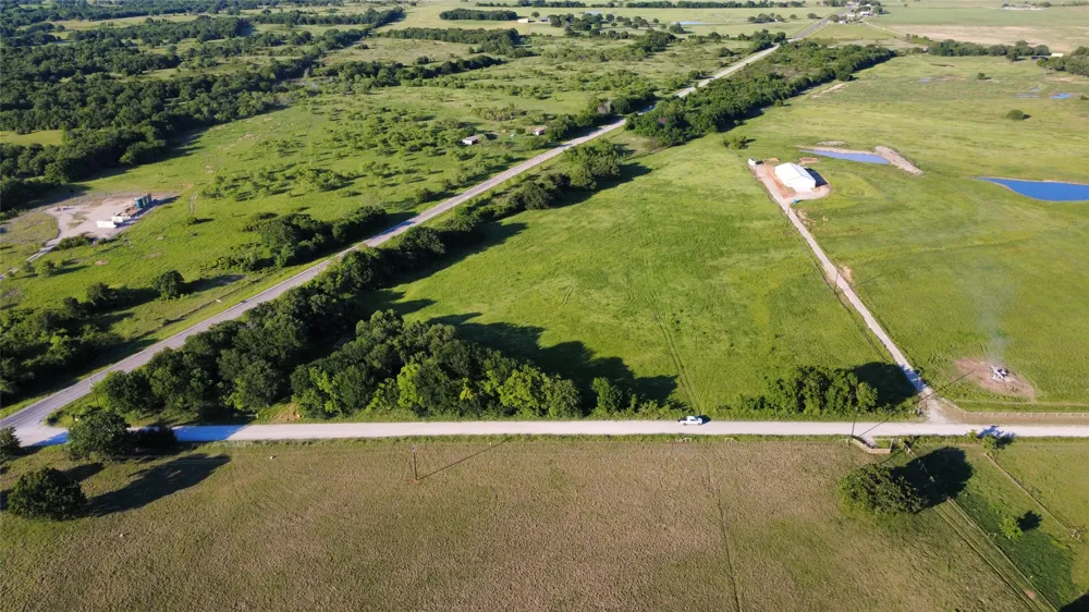 159 Lake Valley Road Sunset, TX 76270