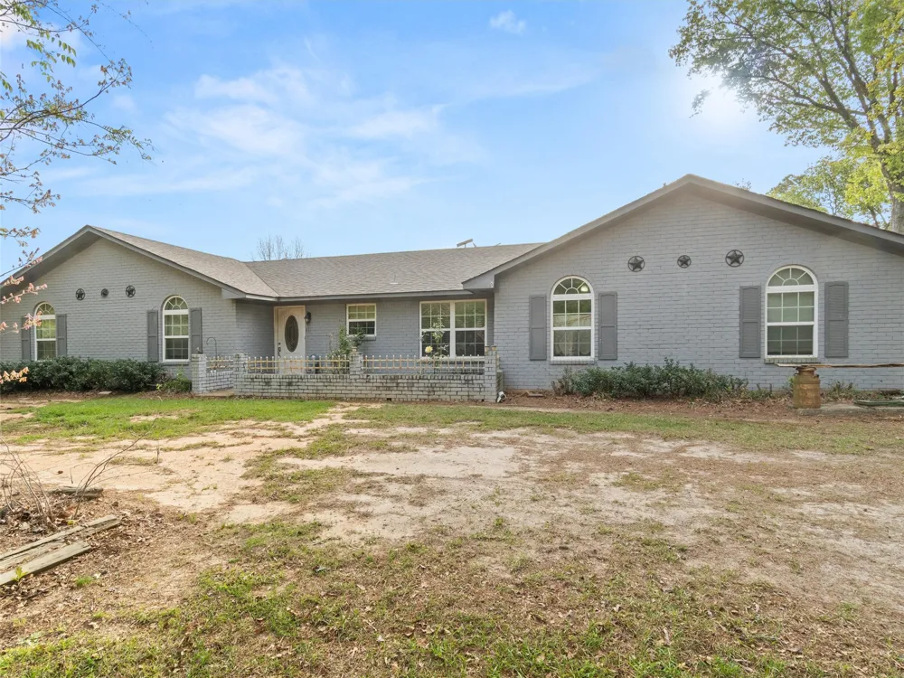 571 County Road Daingerfield, TX 75638