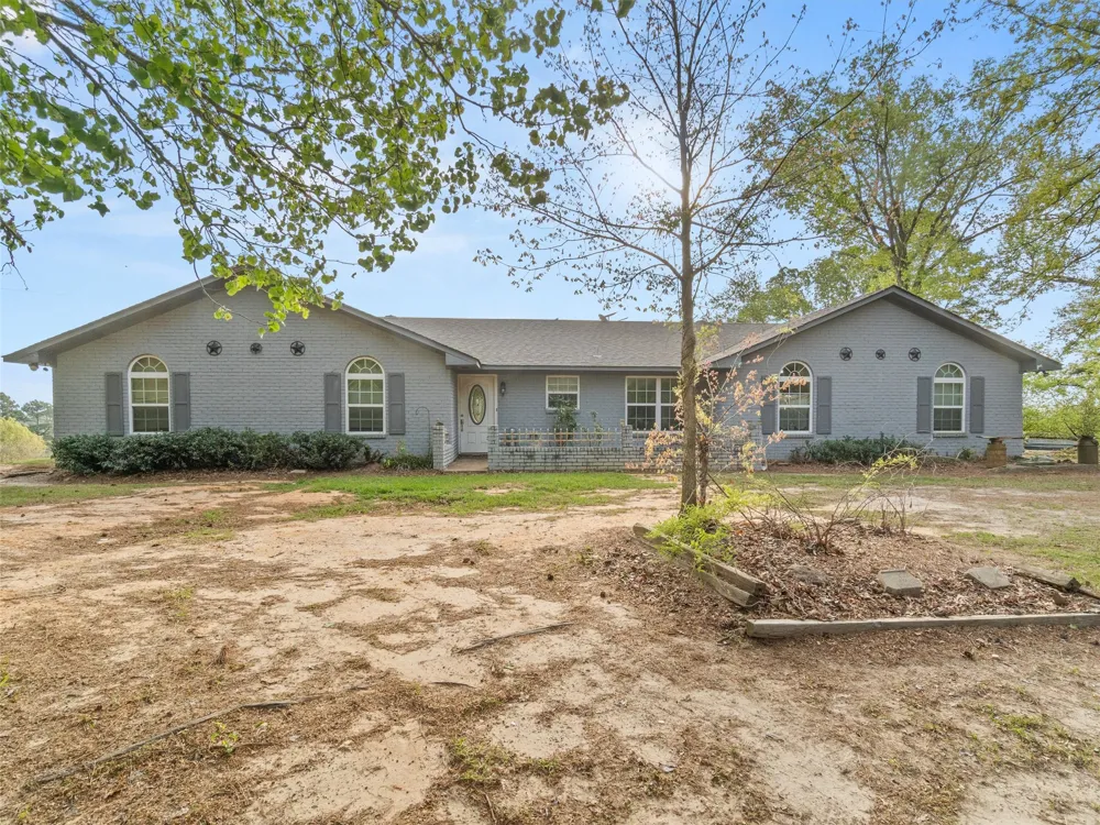 571 County Road Daingerfield, TX 75638