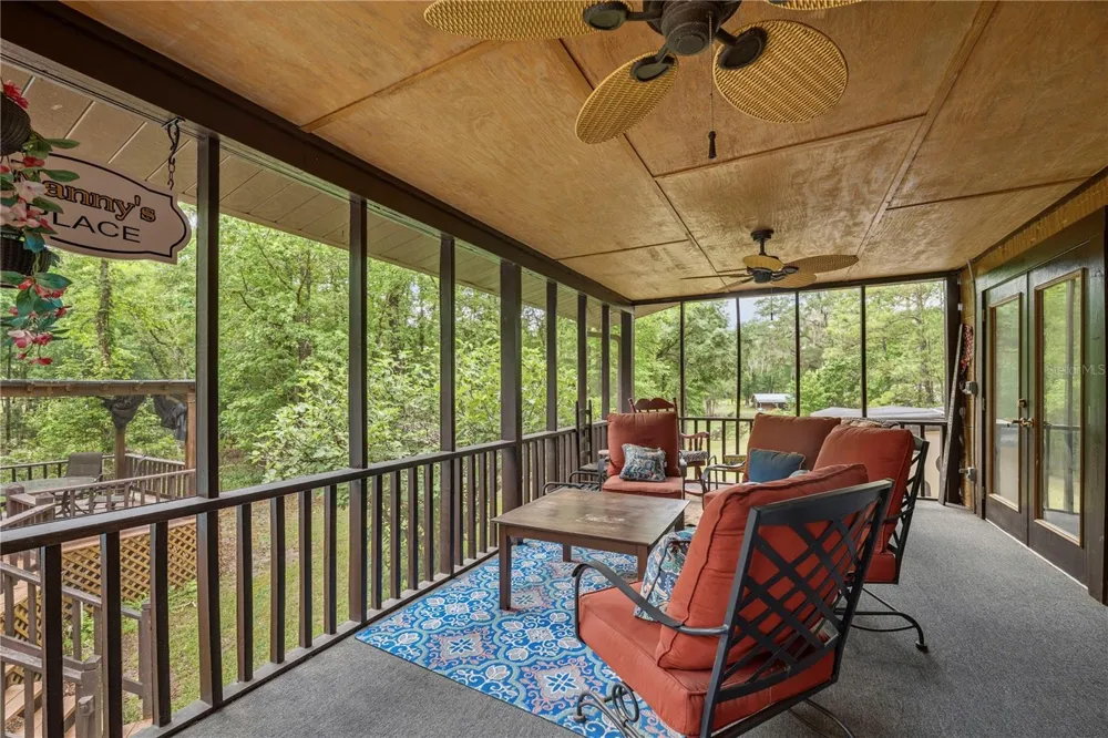 6967 SHARRON ROAD Green Cove Springs, FL 32043