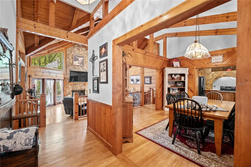 6967 SHARRON ROAD Green Cove Springs, FL 32043