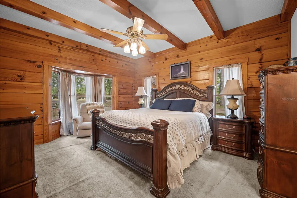 6967 SHARRON ROAD Green Cove Springs, FL 32043