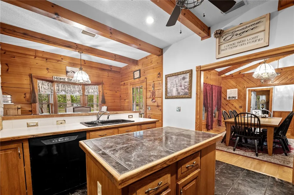 6967 SHARRON ROAD Green Cove Springs, FL 32043