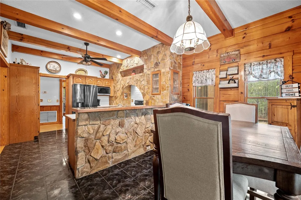 6967 SHARRON ROAD Green Cove Springs, FL 32043