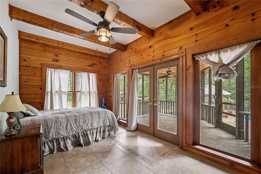 6967 SHARRON ROAD Green Cove Springs, FL 32043