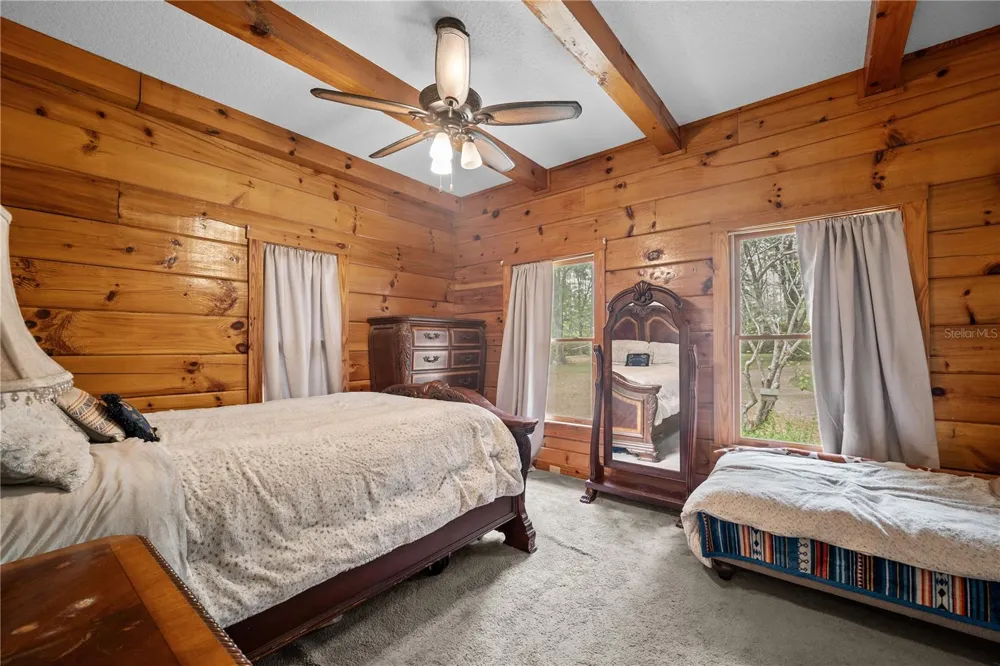 6967 SHARRON ROAD Green Cove Springs, FL 32043
