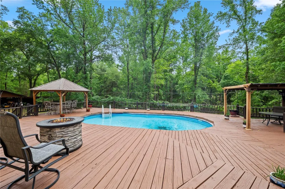 6967 SHARRON ROAD Green Cove Springs, FL 32043