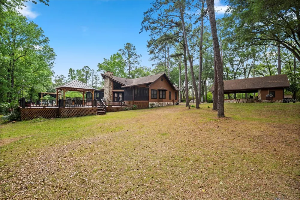 6967 SHARRON ROAD Green Cove Springs, FL 32043