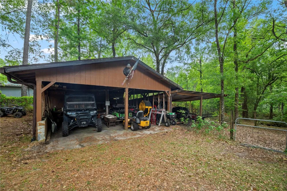 6967 SHARRON ROAD Green Cove Springs, FL 32043