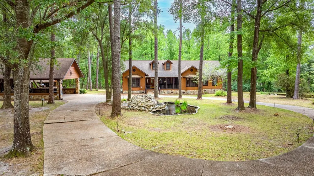 6967 SHARRON ROAD Green Cove Springs, FL 32043