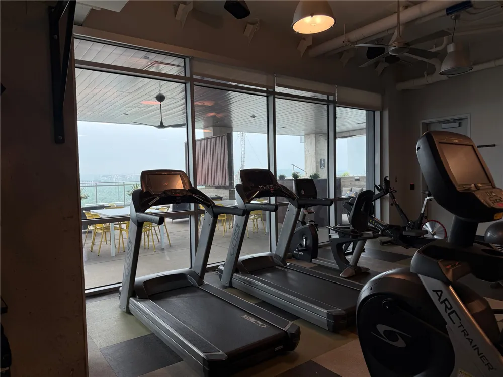 222 West Avenue #3008 Austin, TX 78701