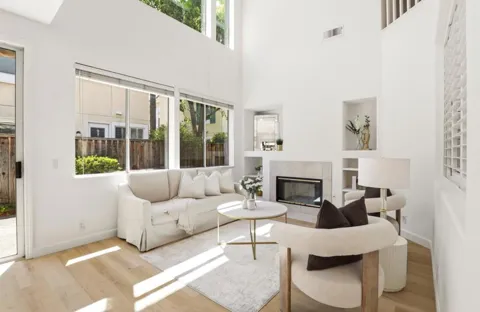 2568 Palmetta Palm Court