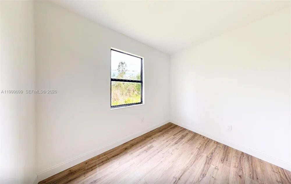 902 MAGNOLIA AVE Lehigh Acres, FL 33972