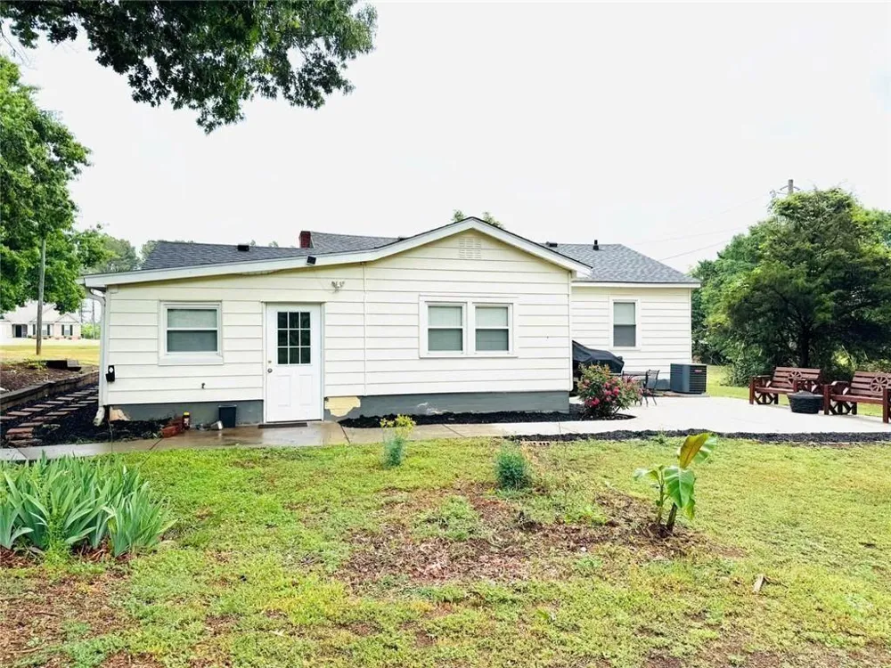 338 Liberty Hill Road Hartwell, GA 30643