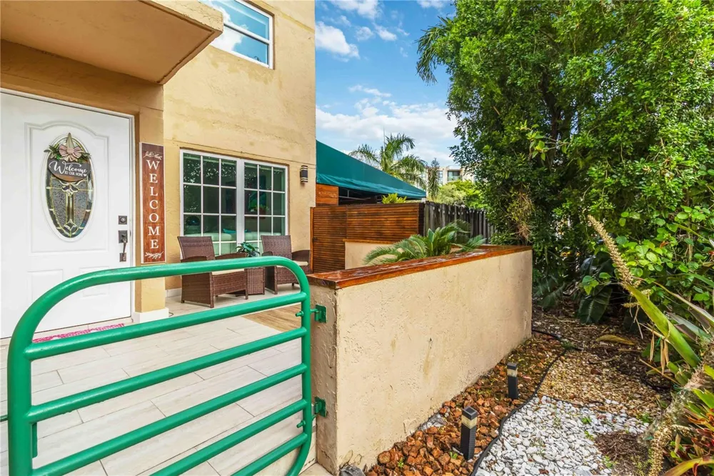 11880 SW 19TH LANE #165 Miami, FL 33175