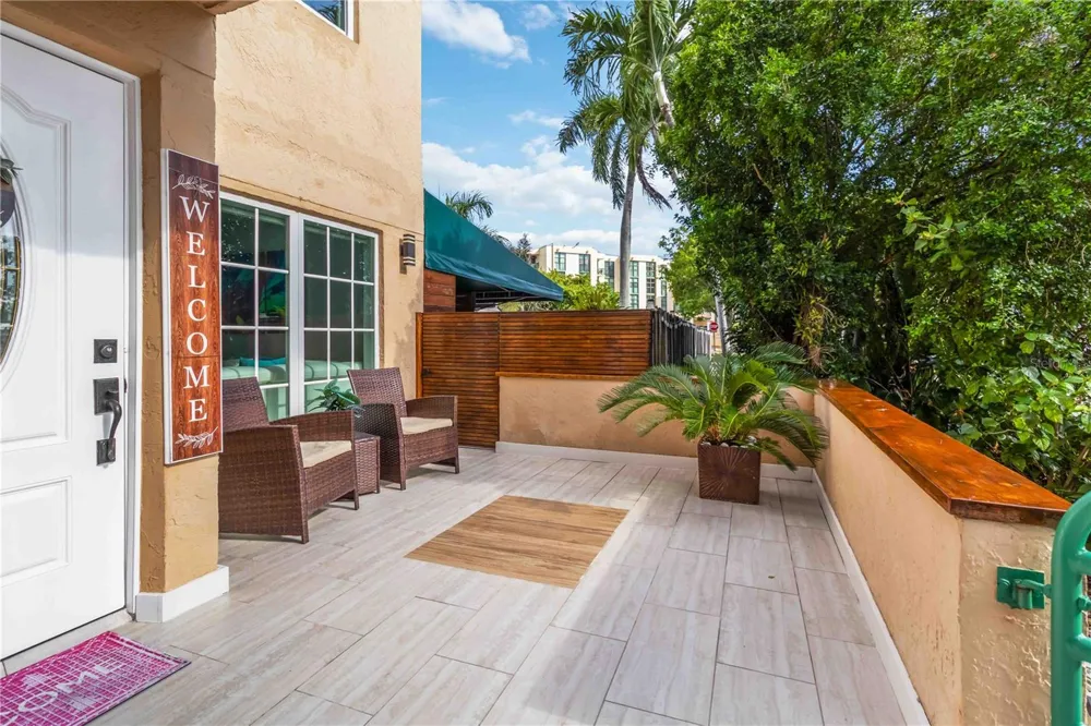 11880 SW 19TH LANE #165 Miami, FL 33175