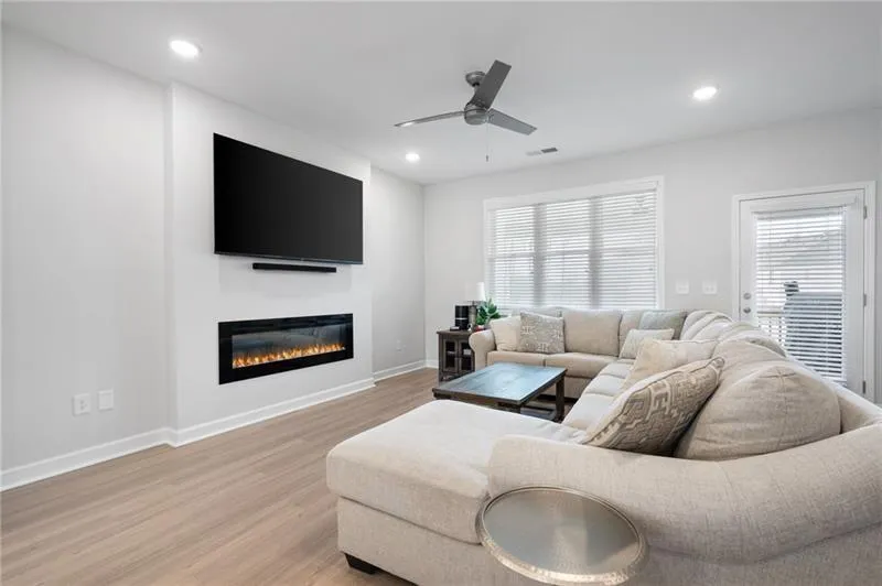 3322 Cranston Lane Kennesaw, GA 30144