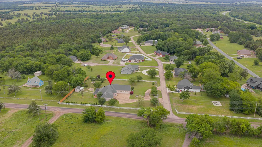 15 W Elmwood Corner Mount Vernon, TX 75457
