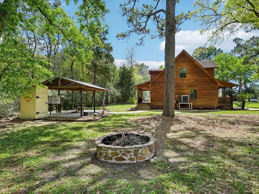 101 Avenue J Dickinson, TX 77539
