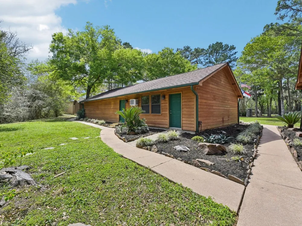 101 Avenue J Dickinson, TX 77539