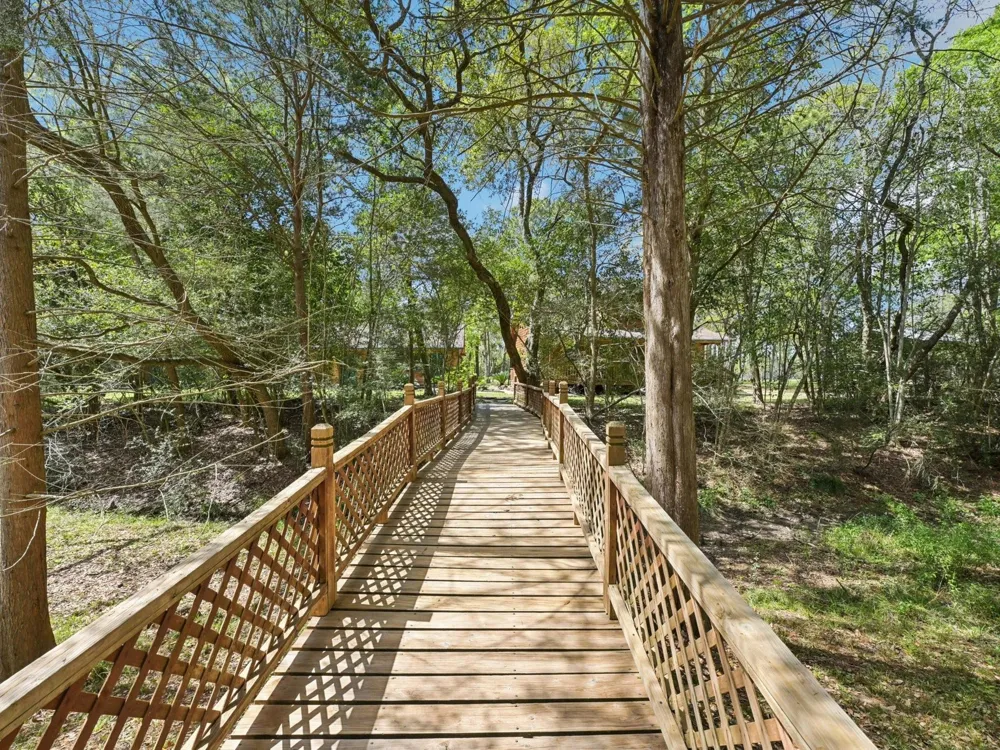 101 Avenue J Dickinson, TX 77539
