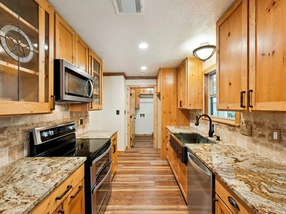 101 Avenue J Dickinson, TX 77539