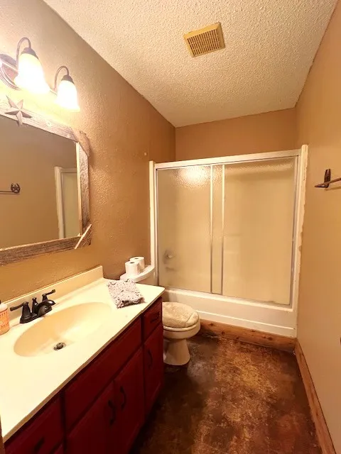8006 State Highway 34 Ladonia, TX 75449