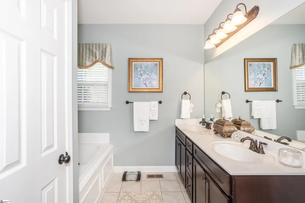 405 Saddlebred Drive Pelzer, SC 29669