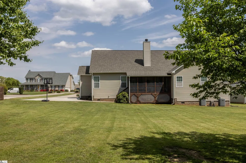 405 Saddlebred Drive Pelzer, SC 29669