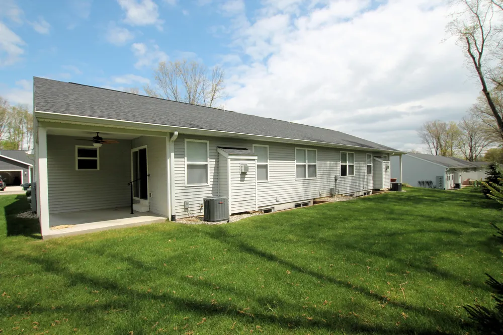 7241 Glendora Lane Kalamazoo, MI 49009