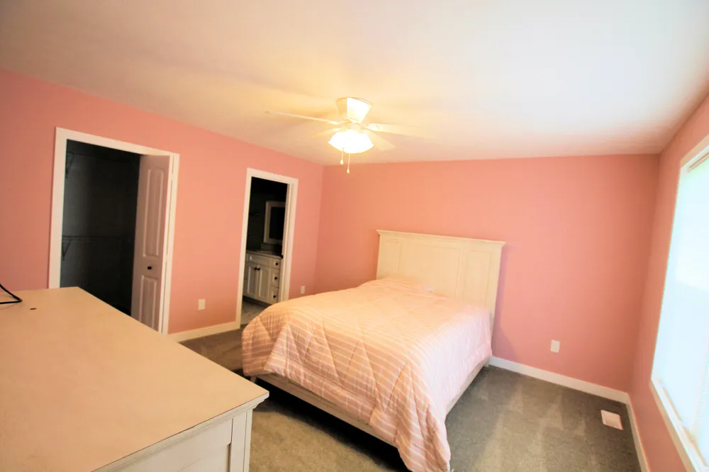 7241 Glendora Lane Kalamazoo, MI 49009