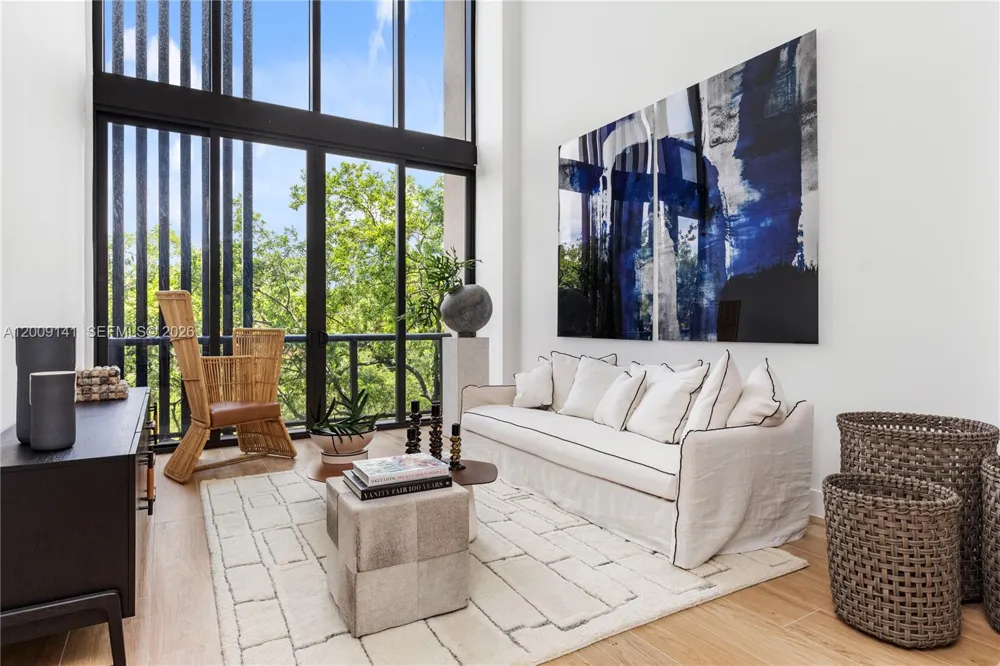 3034 Oak Avenue #LPH3 Coconut Grove, FL 33133